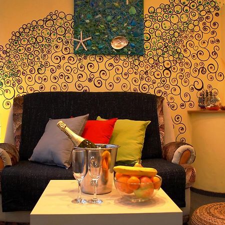 Sunny Old Town Apartments Букурещ Екстериор снимка