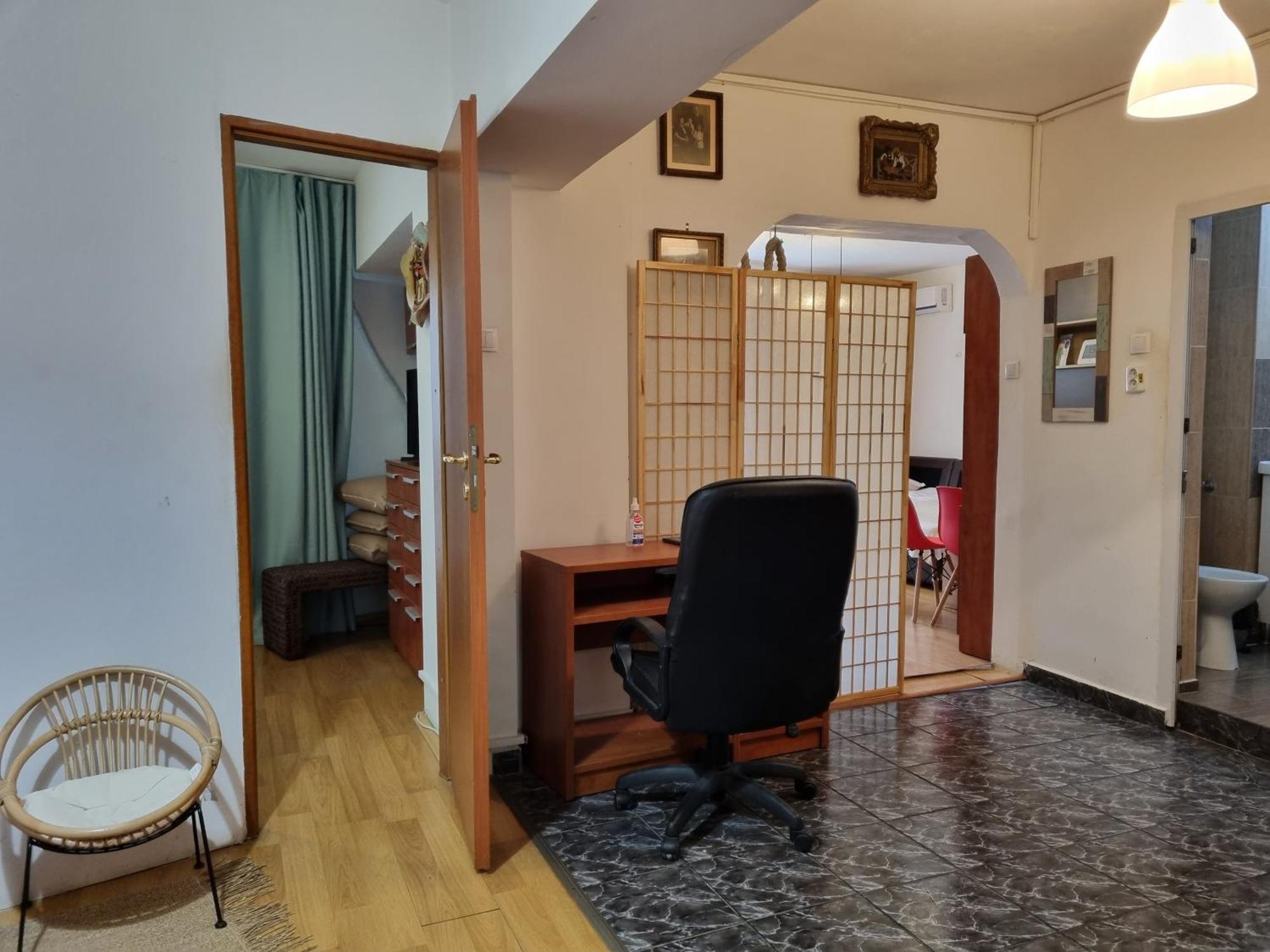 Sunny Old Town Apartments Букурещ Стая снимка