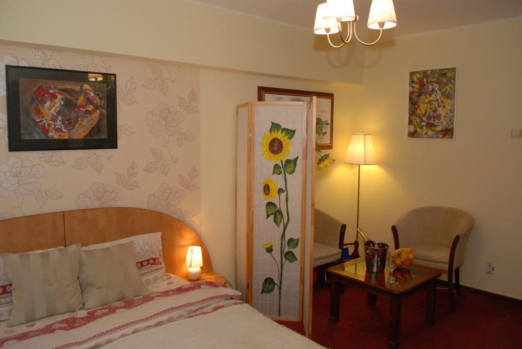 Sunny Old Town Apartments Букурещ Екстериор снимка