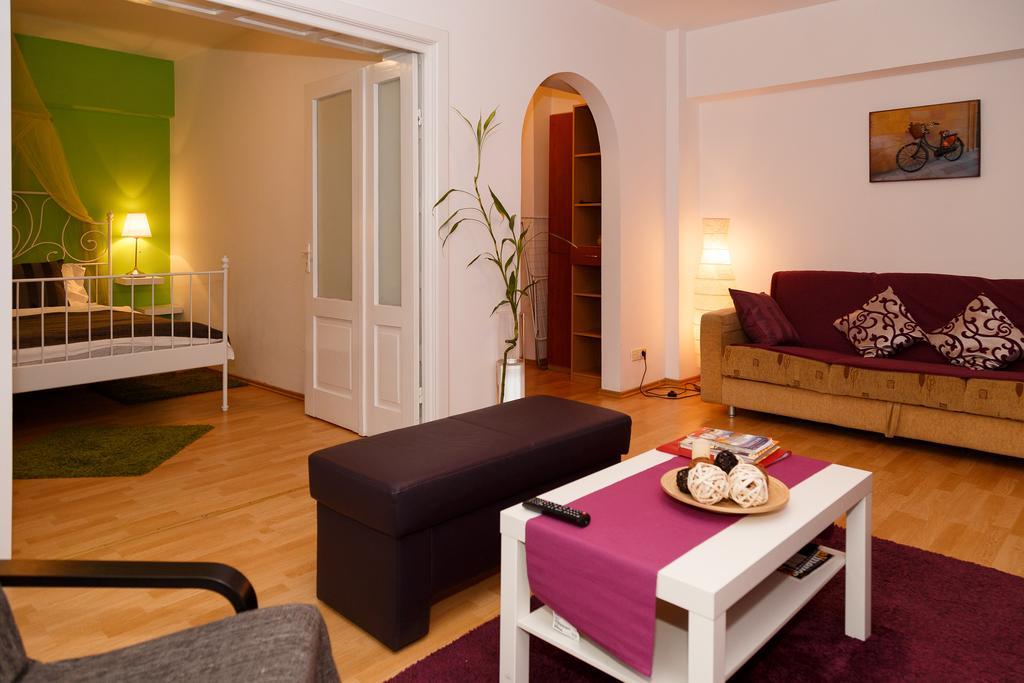 Sunny Old Town Apartments Букурещ Екстериор снимка