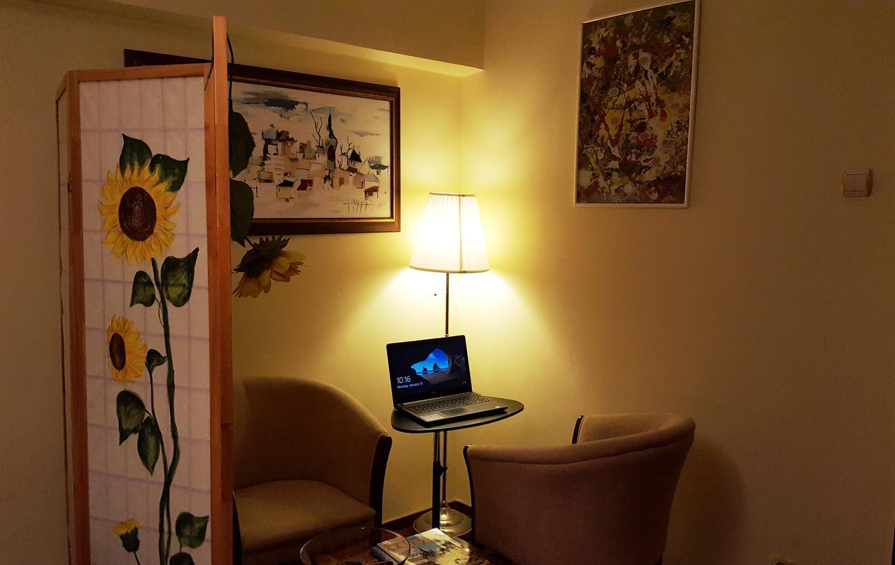 Sunny Old Town Apartments Букурещ Екстериор снимка